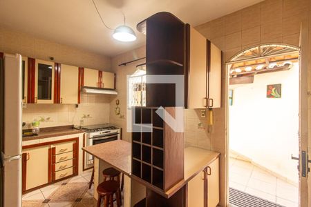 Casa de condomínio para alugar com 417m², 4 quartos e 3 vagasCozinha