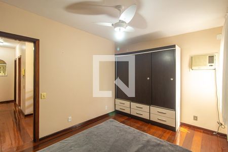 Casa de condomínio para alugar com 417m², 4 quartos e 3 vagasQuarto 1