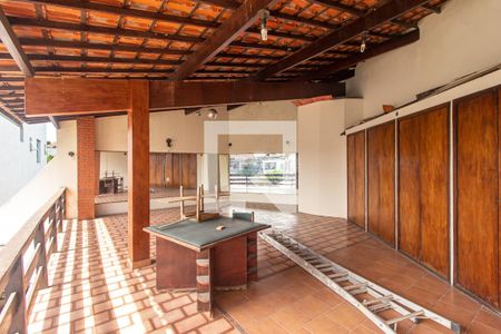 Casa de condomínio para alugar com 417m², 4 quartos e 3 vagasTerraço