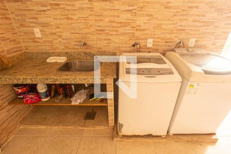 Casa de condomínio para alugar com 417m², 4 quartos e 3 vagasÁrea de Serviço