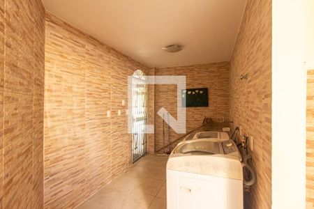 Casa de condomínio para alugar com 417m², 4 quartos e 3 vagasÁrea de Serviço