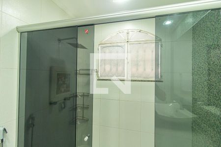 Casa de condomínio para alugar com 417m², 4 quartos e 3 vagasBanheiro Social 1