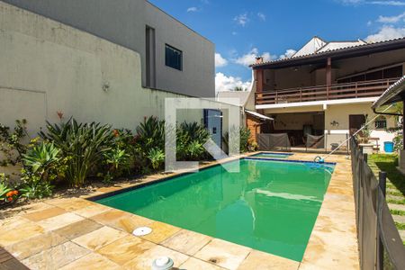 Casa de condomínio para alugar com 417m², 4 quartos e 3 vagasPiscina