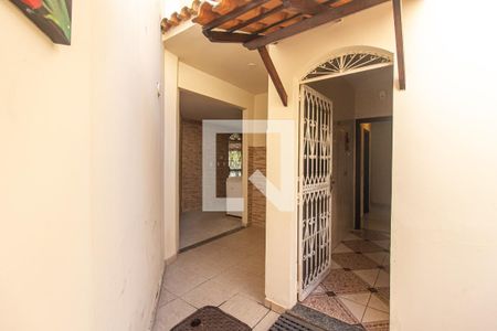 Casa de condomínio para alugar com 417m², 4 quartos e 3 vagasÁrea de Serviço