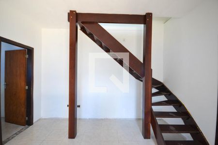 Sala
 de casa para alugar com 3 quartos, 180m² em Parque São Bernardo, Belford Roxo