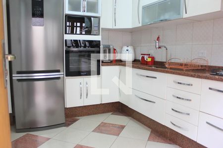 Casa para alugar com 260m², 4 quartos e 4 vagasCozinha