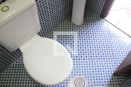 Casa para alugar com 260m², 4 quartos e 4 vagasBanheiro da edícula