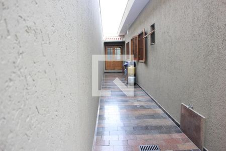 Casa para alugar com 260m², 4 quartos e 4 vagasQuintal lateral