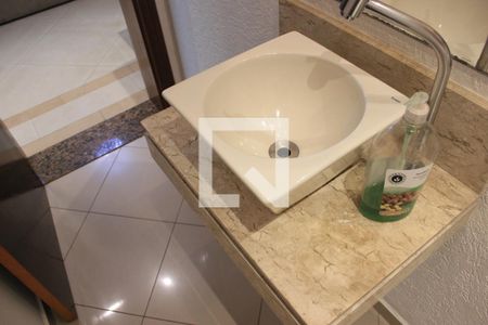 Casa para alugar com 260m², 4 quartos e 4 vagasLavabo