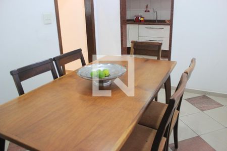 Casa para alugar com 260m², 4 quartos e 4 vagasCozinha