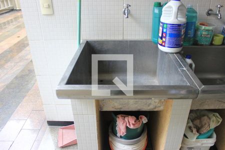 Casa para alugar com 260m², 4 quartos e 4 vagasLavanderia