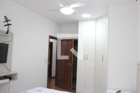 Casa para alugar com 260m², 4 quartos e 4 vagasSuíte 1