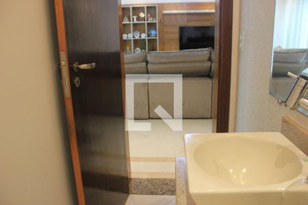 Casa para alugar com 260m², 4 quartos e 4 vagasLavabo