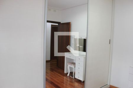 Casa para alugar com 260m², 4 quartos e 4 vagasSuíte 2