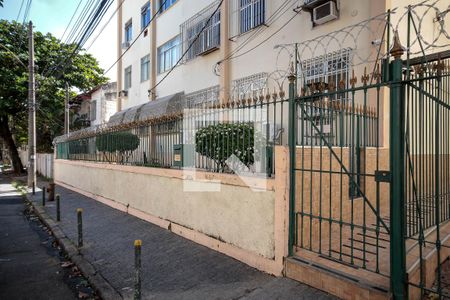 Apartamento à venda com 53m², 2 quartos e sem vaga Apartamento à venda com 53m², 2 quartos e sem vagaFachada