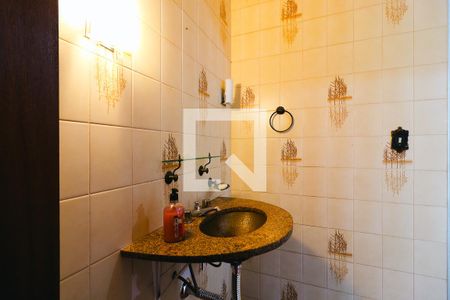 Casa para alugar com 250m², 3 quartos e 5 vagasLavabo