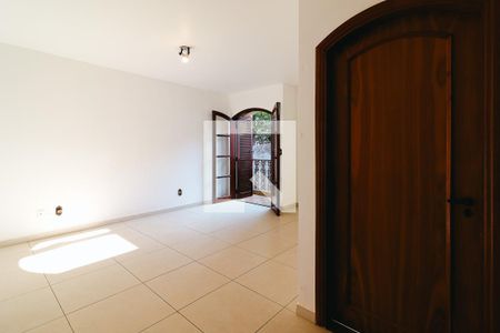 Casa para alugar com 250m², 3 quartos e 5 vagasQuarto Suíte