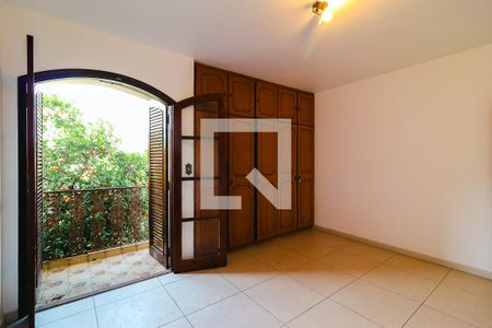 Casa para alugar com 250m², 3 quartos e 5 vagasQuarto 2