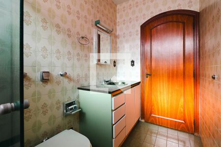 Casa para alugar com 250m², 3 quartos e 5 vagasBanheiro da Suíte