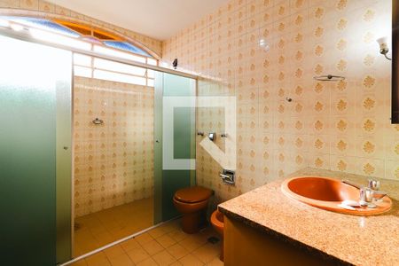 Casa para alugar com 250m², 3 quartos e 5 vagasBanheiro