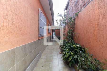 Casa à venda com 200m², 3 quartos e 2 vagas Casa à venda com 200m², 3 quartos e 2 vagasCorredor Lateral