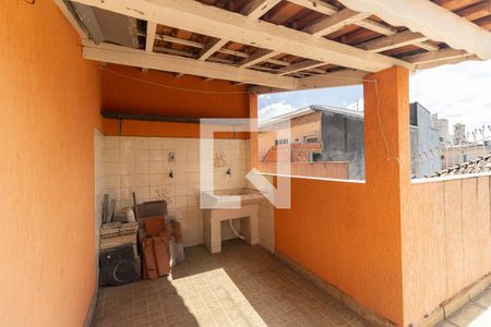 Casa à venda com 200m², 3 quartos e 2 vagas Casa à venda com 200m², 3 quartos e 2 vagasLavanderia 2