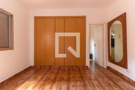 Casa à venda com 200m², 3 quartos e 2 vagas Casa à venda com 200m², 3 quartos e 2 vagasSuíte