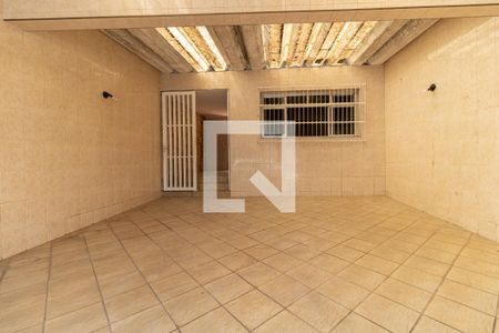 Casa à venda com 200m², 3 quartos e 2 vagas Casa à venda com 200m², 3 quartos e 2 vagasGaragem
