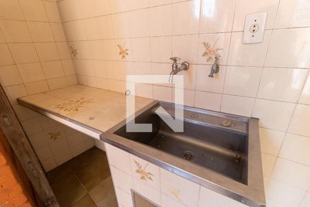 Casa à venda com 200m², 3 quartos e 2 vagas Casa à venda com 200m², 3 quartos e 2 vagasLavanderia 1