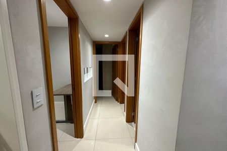 Corredor de apartamento à venda com 3 quartos, 84m² em Jacarepaguá, Rio de Janeiro