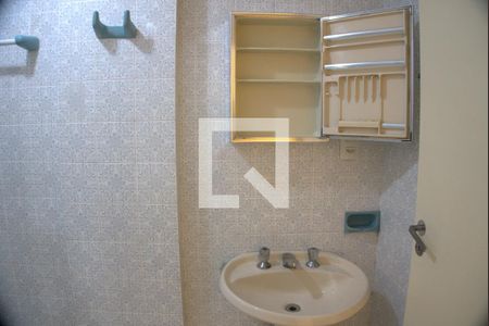 Banheiro de apartamento à venda com 1 quarto, 48m² em Vila Mariana, São Paulo