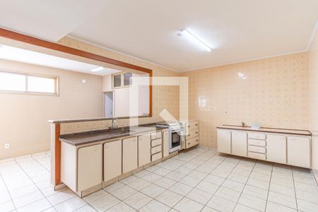 Casa à venda com 198m², 3 quartos e 3 vagas Casa à venda com 198m², 3 quartos e 3 vagasCozinha