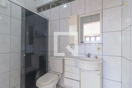 Casa à venda com 198m², 3 quartos e 3 vagas Casa à venda com 198m², 3 quartos e 3 vagasBanheiro da suíte