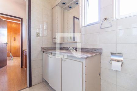 Casa à venda com 198m², 3 quartos e 3 vagas Casa à venda com 198m², 3 quartos e 3 vagasBanheiro