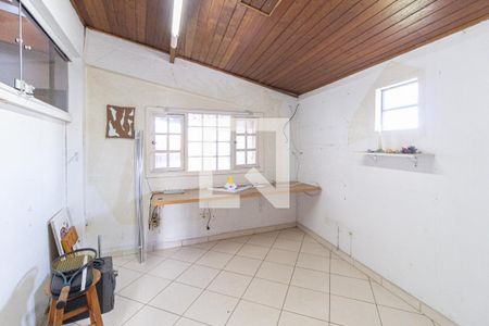 Casa à venda com 198m², 3 quartos e 3 vagas Casa à venda com 198m², 3 quartos e 3 vagasQuarto de serviço