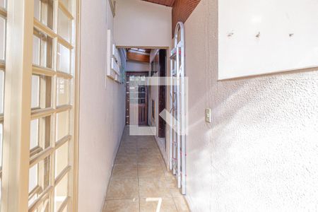 Casa à venda com 198m², 3 quartos e 3 vagas Casa à venda com 198m², 3 quartos e 3 vagasCorredor