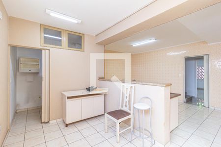 Casa à venda com 198m², 3 quartos e 3 vagas Casa à venda com 198m², 3 quartos e 3 vagasCozinha