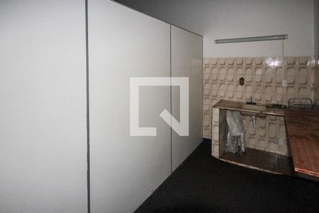 Casa à venda com 360m², 3 quartos e 5 vagasCozinha da Edícula