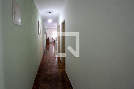 Casa à venda com 360m², 3 quartos e 5 vagasCorredor