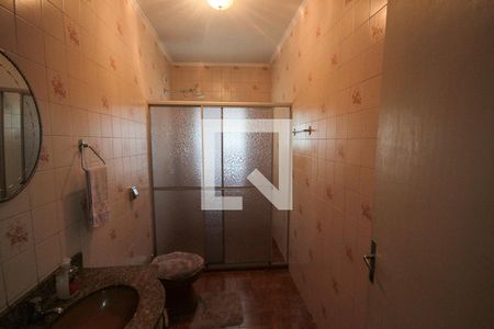 Casa à venda com 360m², 3 quartos e 5 vagasBanheiro social