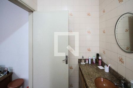 Casa à venda com 360m², 3 quartos e 5 vagasBanheiro da Suíte