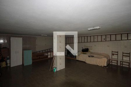 Casa à venda com 360m², 3 quartos e 5 vagasSalão 