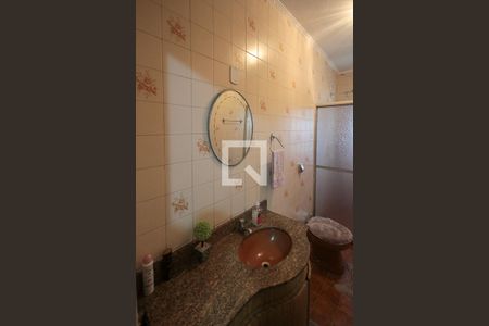 Casa à venda com 360m², 3 quartos e 5 vagasBanheiro social