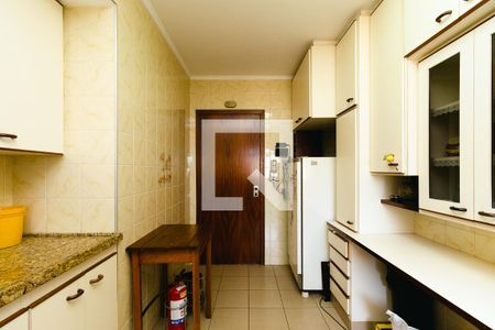 Apartamento para alugar com 80m², 2 quartos e 2 vagasCozinha