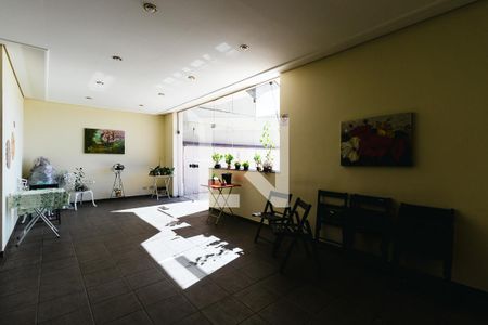 Apartamento para alugar com 80m², 2 quartos e 2 vagasÁrea comum - Salão de festas