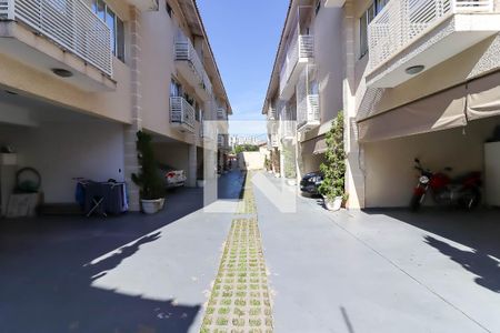 Casa de condomínio à venda com 110m², 2 quartos e 1 vagaÁrea comum