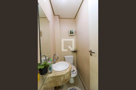 Casa de condomínio à venda com 110m², 2 quartos e 1 vagaLavabo