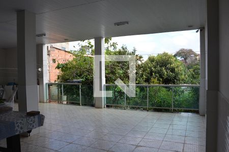 Casa à venda com 300m², 3 quartos e 2 vagasvista area churrasqueira