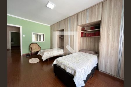 Casa à venda com 200m², 3 quartos e 2 vagasQuarto 2