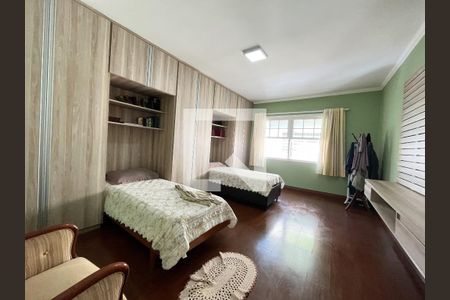 Casa à venda com 200m², 3 quartos e 2 vagasQuarto 2